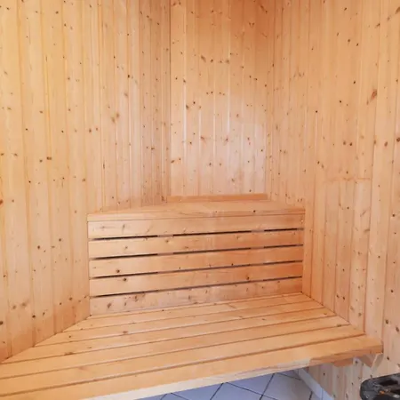 Nice Home In Vaeggerlose With Sauna